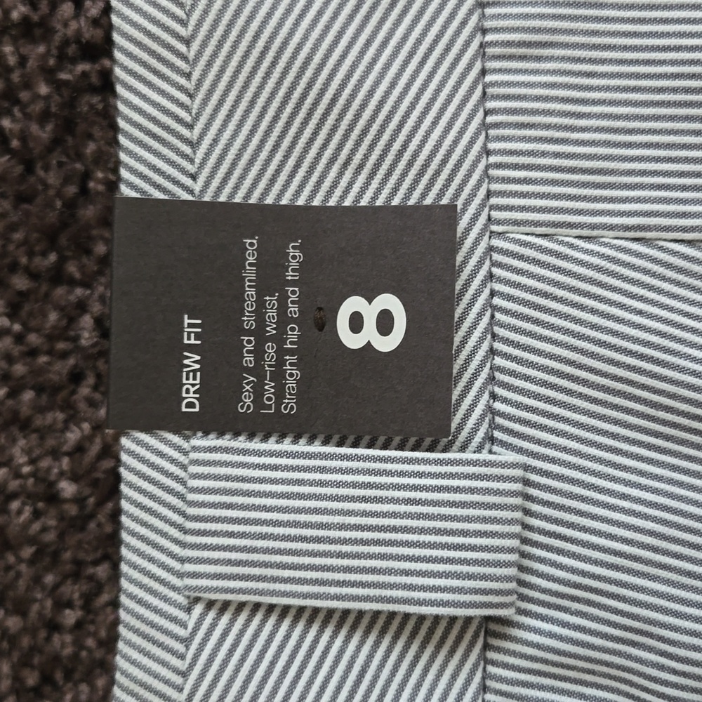 NEW The Limited Gray White Seersucker Stripe Shorts 8 - Picture 5 of 5